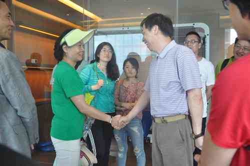 華為健康指導(dǎo)中心和員工關(guān)系延伸COE一行蒞臨國康深圳保健辦