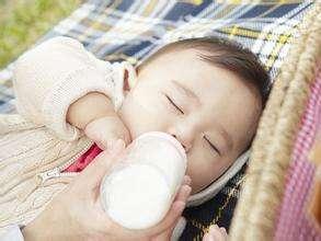關于母乳喂養(yǎng)的5個傳言，你聽過幾個？