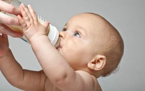 關于母乳喂養(yǎng)的5個傳言，你聽過幾個？